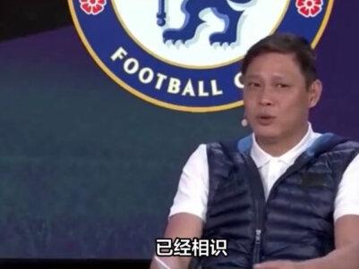 54岁范志毅和36岁娇妻在亚运演播室秀恩爱,张梦瑾曼妙多姿似少女 #范志毅