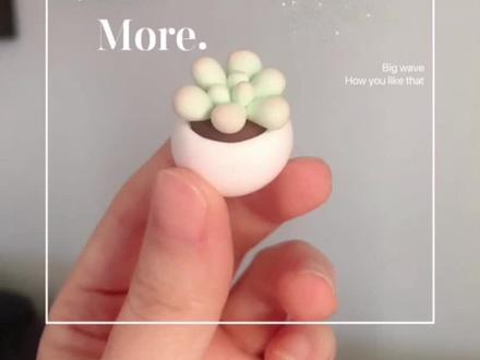 100个粘土小萌物打卡第15天,今天我们来做一盆粘土迷你多肉吧#粘土教程 #超轻粘土手工 #微缩里的迷你世界 #敲可爱