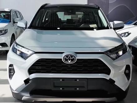 一款适合年轻人开的丰田RAV4荣放两驱纪念版,2023款最新与用落地车成本参考#抖音汽车 #每天推荐好车 #丰田RAV4荣放#dou是好车 #好车推荐官