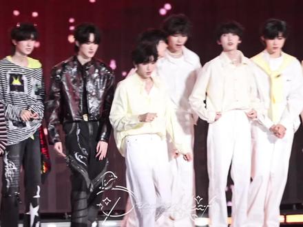 十年内没人看懂穆祉丞这个走位
#橹穆 #TF新年音乐会