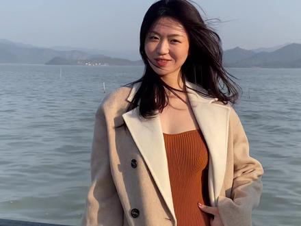 有评论说我擦边,这不是擦边,这是大大方方的性感。