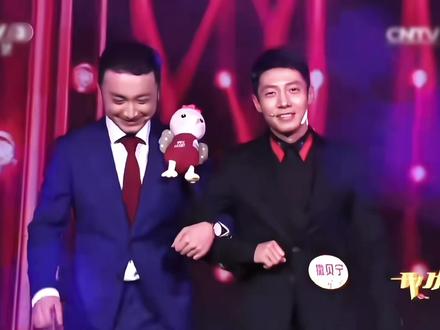 还怪会配乐的哈.#尼撒 #撒贝宁尼格买提