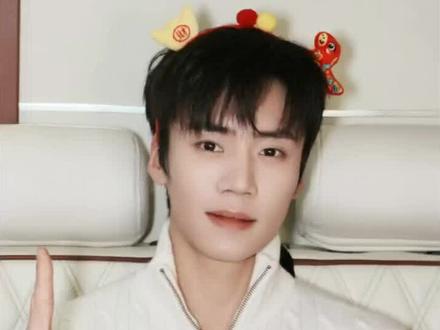 2026.02.22 蔡欣洋直播录屏
蔡蔡带着一起感受福建的一个非遗活动❤️
没赶上的快来补课喽!
@蔡欣洋 #蔡欣洋 #演员蔡欣洋 #蔡欣洋直播 #蔡欣洋直播录屏 #直播录屏