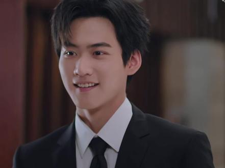 姐姐和李雾和好啦!#狙击蝴蝶弹幕单开一桌 #狙击蝴蝶周柯宇陈妍希