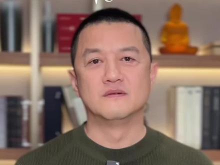 买李亚鹏的酒还能得到李亚鹏的视频祝福!越想越赚啊 #李亚鹏 #拎壶冲 #白酒文化 #品酒品人生 #天冷了吃点啥