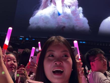 何老师来了我真哭了 #谢娜成都演唱会