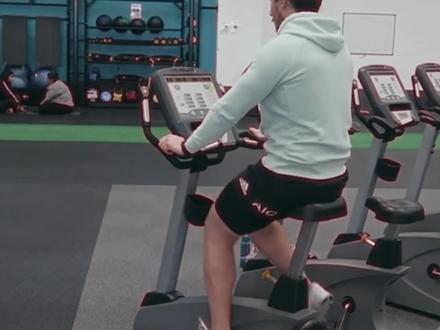 这套训练让腿长增加8cm?!|长高时如何让腿变长?#健身 #科普 #篮球 #日常vlog #热门