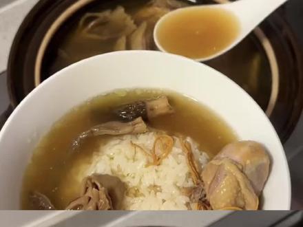 一个爱吃汤泡饭的女孩轻轻的碎了#美食 #汤泡饭 #科普