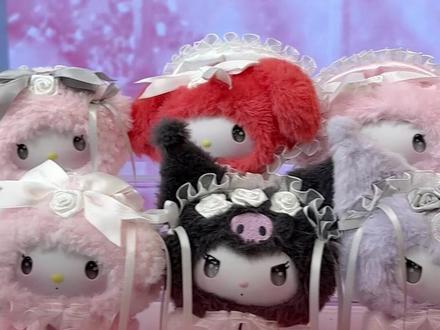 看起来很萌,实际上也很萌! 速来拆盒直播间,欧气在线,帮你一发入魂心愿款!#盲盒#抽盒#名创盲盒#三丽鸥盲盒 #三丽鸥家族玫瑰园绮梦系列搪胶毛绒盲盒