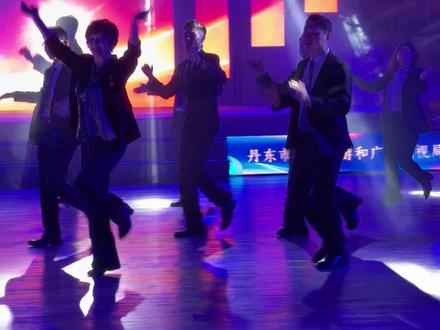 终于跳了一首#裁判跳舞 #拉丁舞裁判 #西装 #不要在我寂寞的时候说爱我 #体育舞蹈联合会
