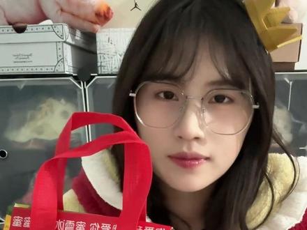 雪王新品香蕉系列来咯,一起尝尝好不好喝吧 #蜜雪冰城 #新品 #奶茶 #酸奶