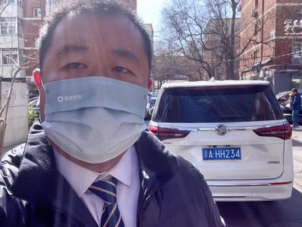 做单中出现交通事故,一定要第一时间联系平台客服报备。选择保险和接单平台非常重要。#网约车司机 #滴滴司机 #聊聊司机那些事