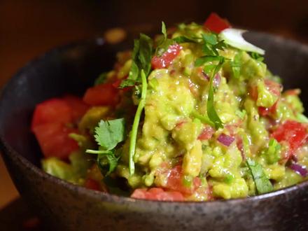 墨西哥大厨分享鳄梨酱,用万能的牛油果做低卡健康又好吃!