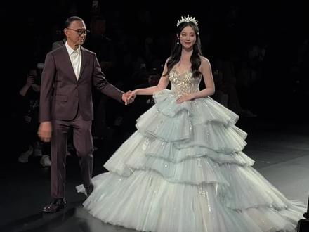 jimmychoo周仰杰先生与明星祝绪丹#秀场直击 #高定系列