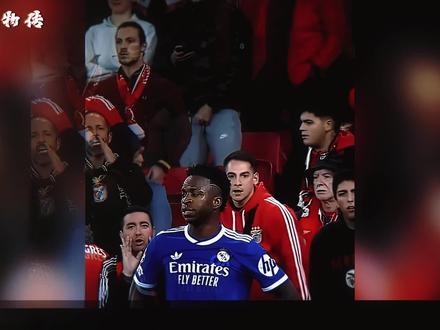 同样是皇马球员:有人给汶川地震捐款400万,有人却在嘲笑中国人的长相#皇马 #赫伊森 #C罗