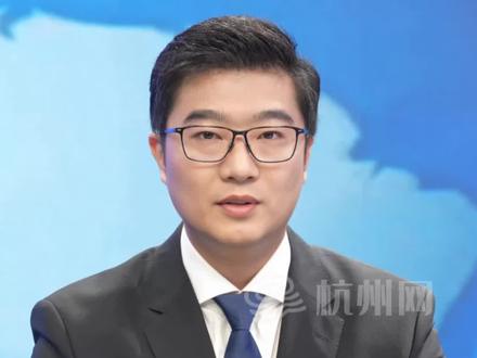 今天是11月21日#世界问候日 ,今天你可以发“#在吗 ”, 是今天最心照不宣的问候。今天你最想向谁发出这句“在吗”? (中国蓝新闻)