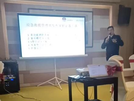 今天才知道消防云梯33米,共十层楼高,你们细品