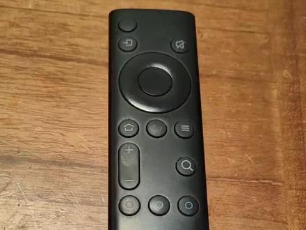 创维电视遥控器后盖拆卸方法#无痕