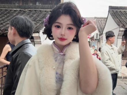 千回百转#江南 #转场#七朵组合
原创@细细腻了