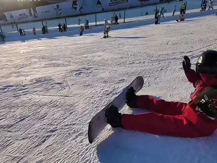 南方人教北方人滑雪,年上抱年下大腿,云旗你还是太全面了#滑雪 #云旗#郝熠然#身体和灵魂总有一个在路上