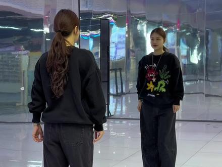 宝子们要的背面来喽🧧祝大家2026发大财哟💰 ~ #原创编舞 #一定要发财 #一定要发财完整版 #简单易学舞蹈