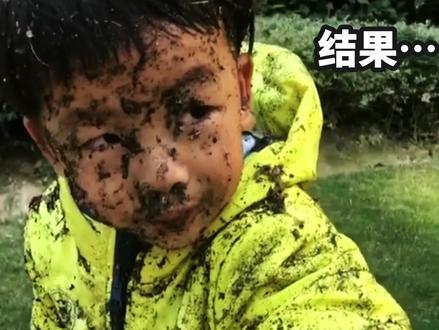 鞭炮炸牛屎,哈哈哈 #炮仗一响黄金万两 #儿时记忆 #搞笑视频 #搞笑配音 #鞭炮