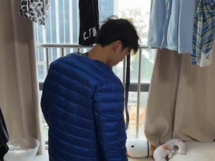 挑战豆包穿搭在健身房露出#豆包ai #豆包穿搭分享 #抽象 #健身穿搭#看到最后