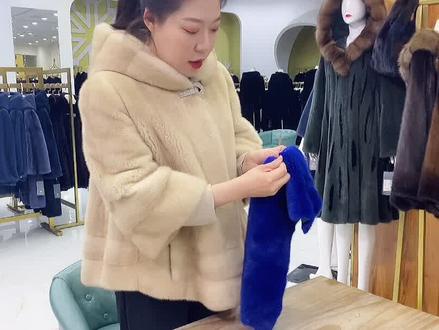 貂皮开口不用愁,自己动手自己缝…#貂皮 #貂皮开口修复 #皮草知识