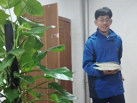 丽萍家族还在不断壮大#丽萍 #楚门的世界 #搞笑 #万万没想到 #丽萍儿子