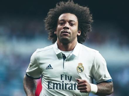 #FIFA23 《诸神黄昏》:马塞洛捏脸
我们今天给大家带来的是#皇马 的传奇左边后卫#马塞洛 的一个捏脸,大家还想看谁的捏脸,欢迎在评论区留言哦!