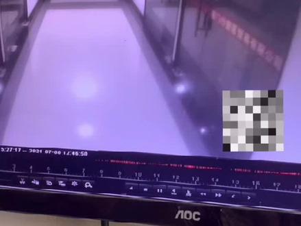 女性办公者加班遇到危险,如何自救(下)#自救 #办公室 #加班加班加班