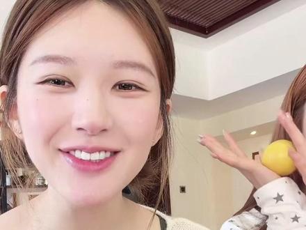 哈哈露思昨天吃了没洗过的草莓,今天还活着没有嘎!
#赵露思助农直播 #赵露思吃草莓 #赵露思 #磁力万合