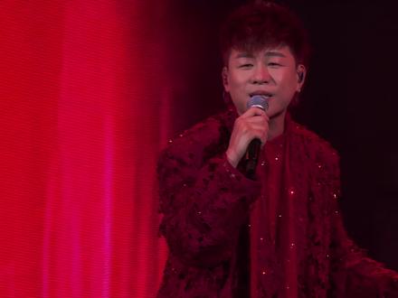 《敬自己不为谁》 干一杯 敬自己不为谁
#胡彦斌 #演唱会 #舞台无处不在 #现场版live #敬自己不为谁