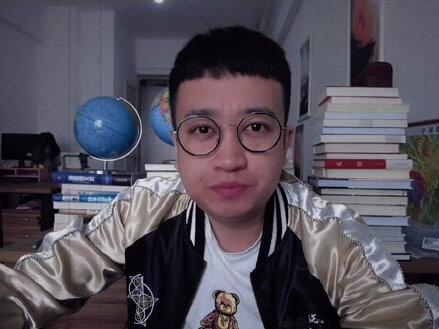 有些事你有权利不信,但是一定不要不尊重,谢谢大家的支持,8秒人影,我也没注意……