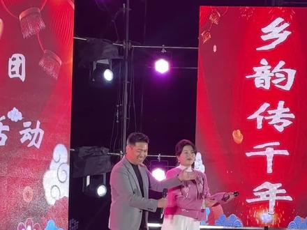 刘晓燕亚东参加韩小韩儿子满月激情现场#刘晓燕#亚东#韩小韩#满月酒