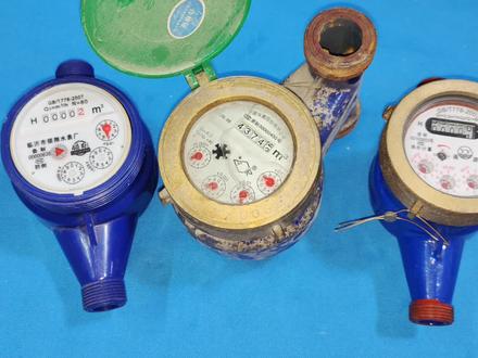 怎么看水表的精确度?没想到1和0.1区别这么大,水电工一定要分清 #智能水表 #压力表 #水表