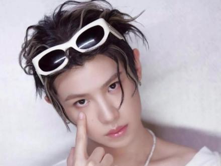 黄明昊上海演唱会首开倒计时!!!#黄明昊演唱会 #贾想世界 #演唱会