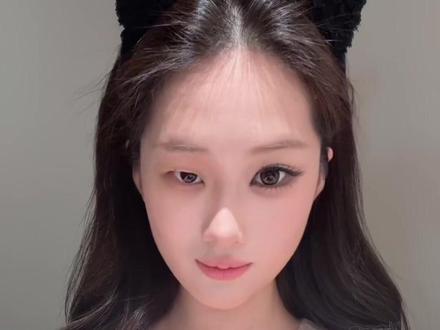 Anna灵感妆 非常规韩妆 单眼皮肿眼泡狠狠爆改 浓颜韩妆换头感有了呀
#妆教 #妆容分享 #眼妆 #爆改 #韩妆