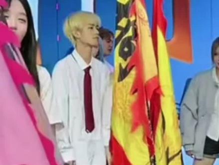 同款动作
区别简直了#慧璇踢#真情侣#工业糖#璇非少女