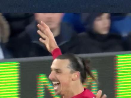 他是一个在梅罗时代仍然称得上“王者”的球星,谢谢你,伊布,大奉先! #英超 #曼联 #伊布 #詹俊