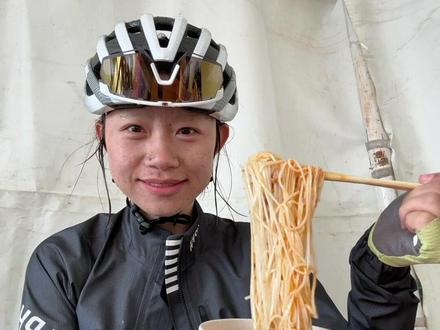 用宏大的世界稀释痛苦