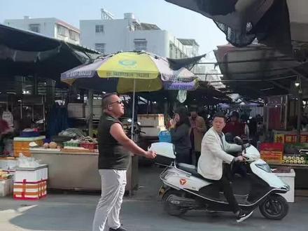 致敬张学友!
模仿张学友的《野猫之恋》