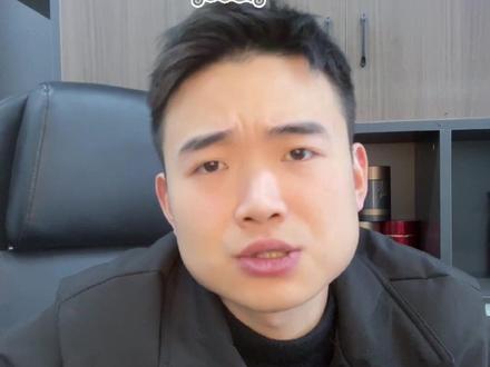 凌晨突发!金银史诗级跳水,别盲目抄底!三分钟讲透暴跌真相,给你最硬的操作观点,普通人看完避开百万亏损,看完点赞关注,下期教你精准布局!#黄金 #四川小包总 #干货分享