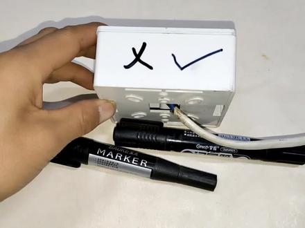 油性记号笔印迹怎么清除?不用喷酒精,简单教你一招快速去除! #油性记号笔 #生活妙招分享 #水电工知识分享 #小发明大作用 #涨知识了