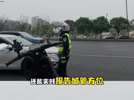 这个摆摊战术可以给到一个夯(素材来源@渡饿真人 #摆摊#小天才电话手表#小学生