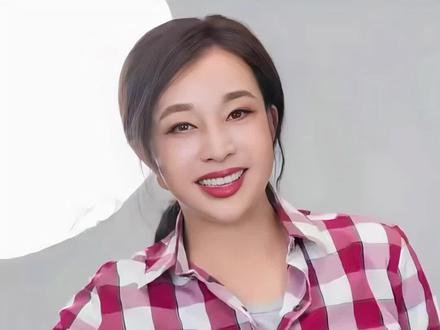 为留青春太拼了!刘晓庆耳垂被拉变形,邵音音填成假面太可惜 #刘晓庆 #奚美娟 #吴彦姝 #邵音音 #医美