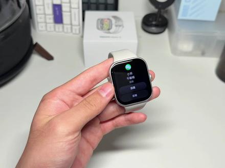 一觉醒来 红米watch5 也支持回复微信了❗️
今天收到微信通知的时候 意外发现红米watch5支持微信回复的功能了,可以回复语音、快捷短语和表情包,也能查看对方发的图片,这功能在日常生活中真的非常实用!
#数码技巧 #玩机技巧 #小米手环 #红米watch5 #数码技巧分享