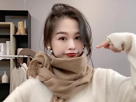 小斯穿搭|羊绒围巾系法(二) 8种简单易学的秋冬系法 #围巾系法 #穿搭 #围巾 @抖音小助手