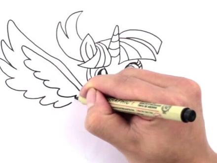 画一匹飞翔的紫悦公主,好美!#小马宝莉