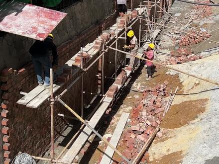地下室的外墙为什么要砌筑砖胎膜#工程人 #建筑工程 #施工现场实拍